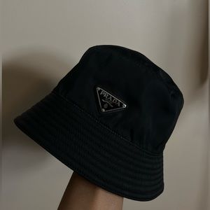 Prada nylon bucket hat XL (rare size)